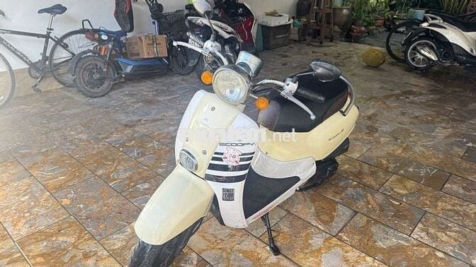 Honda Scoopy 2018 Vàng trắng 49cc