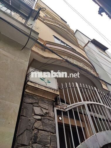 Nhà ngay ngã tư Hàng Xanh, Cách Hutech 750m. Sẵn tiền thuê hàng tháng