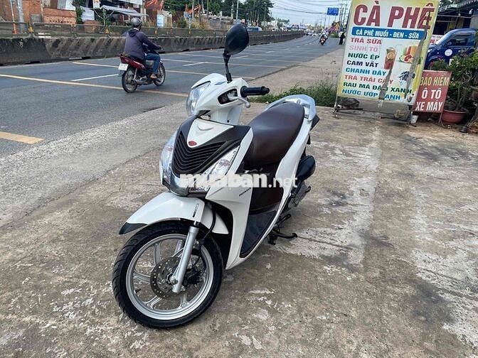 Honda Vision 2024 Trắng còn mới