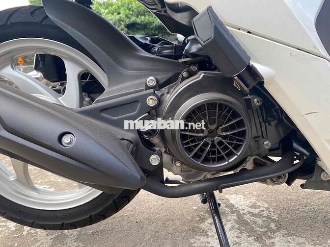 Honda Vision 2024 Trắng còn mới