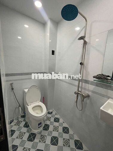 Cho thuê nguyên căn Mới Đẹp, 3pn, hẻm xh Đg Lê Thị Riêng, Thới An Q12