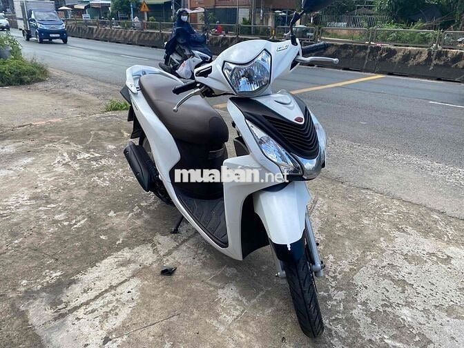 Honda Vision 2024 Trắng còn mới