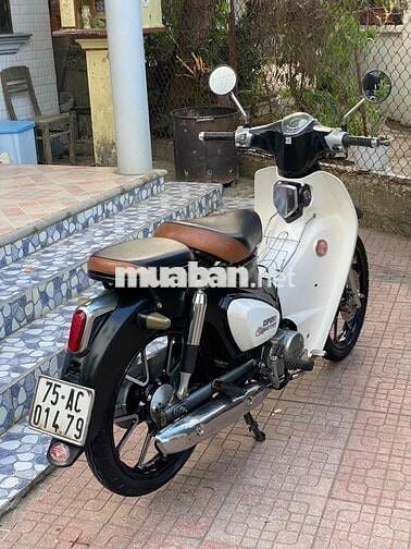 Cub 50cc bản cao cấp, giá rẻ cho học sinh.