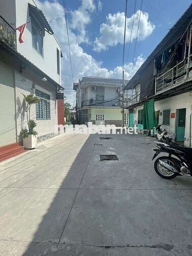 Cho thuê nguyên căn Mới Đẹp, 3pn, hẻm xh Đg Lê Thị Riêng, Thới An Q12