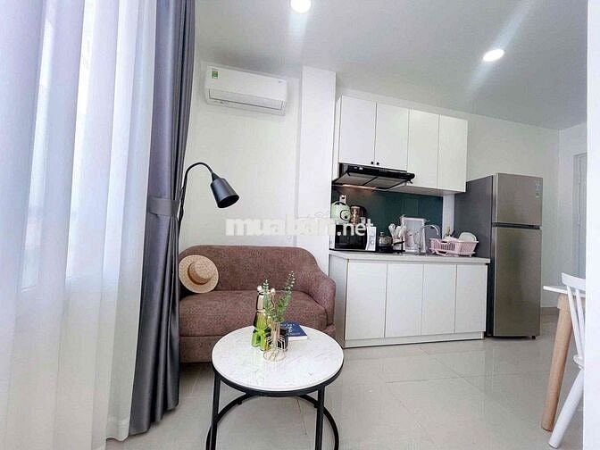 1 Phòng Ngủ Tách Bếp Full Nội Thất - Thang Máy, Hầm Xe gần cv Làng Hoa