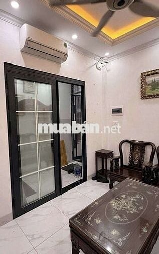 Cho thuê nhà Ngọc Hà 30m², 5 tầng, 3PN, full nội thất, 12 triệu/tháng