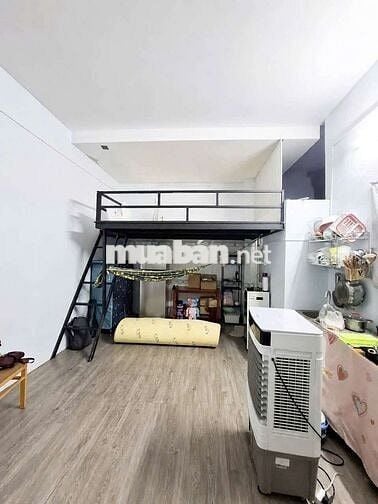 cho thuê trệt mặt tiền hẻm có gác lửng