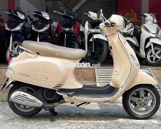 Piaggio Vespa Fi 2011 màu Kem