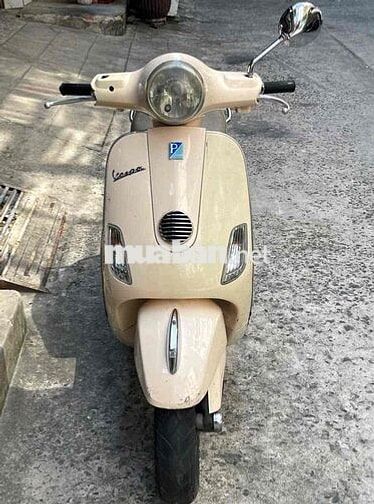 Piaggio Vespa Fi 2011 màu Kem