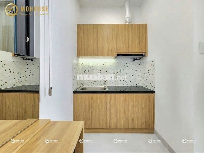 Phòng cửa sổ đón nắng tiện nghi - XVNT gần Ngã tư Hàng Xanh