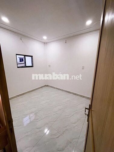2PN 2WC. Nhà 28m2 thổ cư đường Tô Ký, ngay CV Quang Trung. Giá 1,38 tỷ