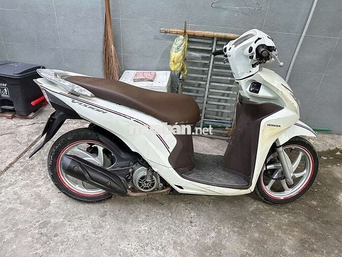 Honda Vision Trắng 11000 km