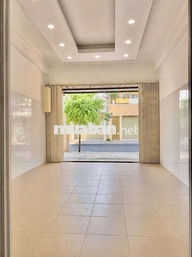 Cho Thuê Nhà 1 Trệt 3 Lầu 4PN 4x18m Mặt Tiền Đường Lâm Văn Bền