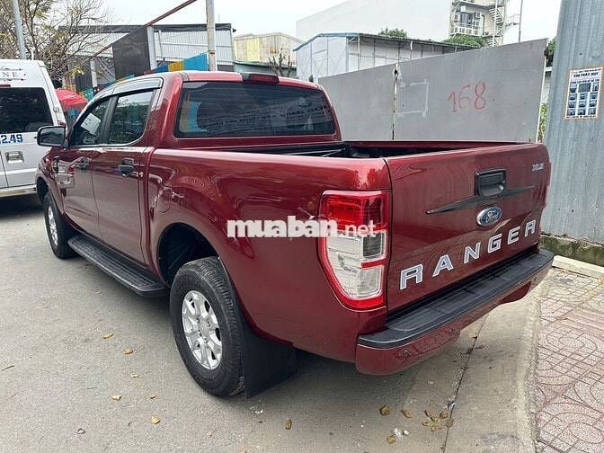 Ford Ranger XLS AT 2019, bảo hành 2027, vay 75%