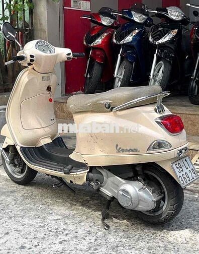 Piaggio Vespa Fi 2011 màu Kem
