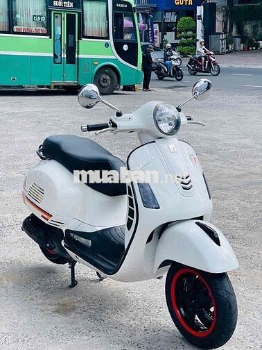 Piaggio Vespa GTS Trắng Zin Đẹp