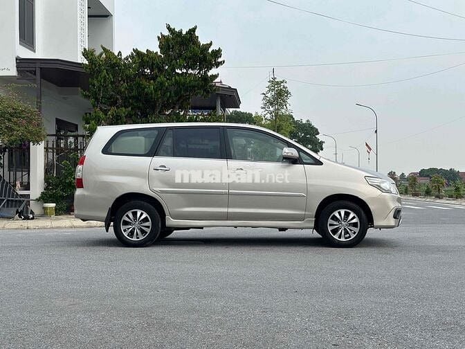 Bán Toyota Innova 2015 bản đủ E xịn 8 chỗ gầm cao
