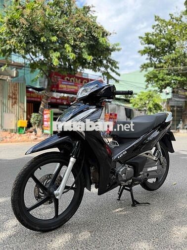 Future Led 2020 Đen bóng góp trả trước 4tr