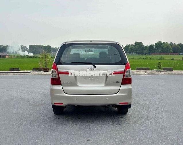 Bán Toyota Innova 2015 bản đủ E xịn 8 chỗ gầm cao