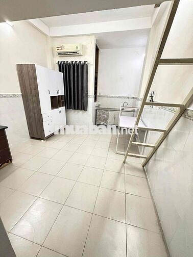 CHDV có gác, ở được nhiều người.