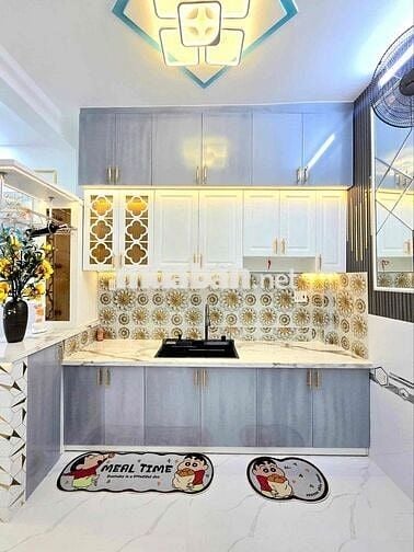 🔥🔥nhà bán mặt tiền hẻm 5 m vị trí kinh doanh được đông đúc🔥🔥🔥