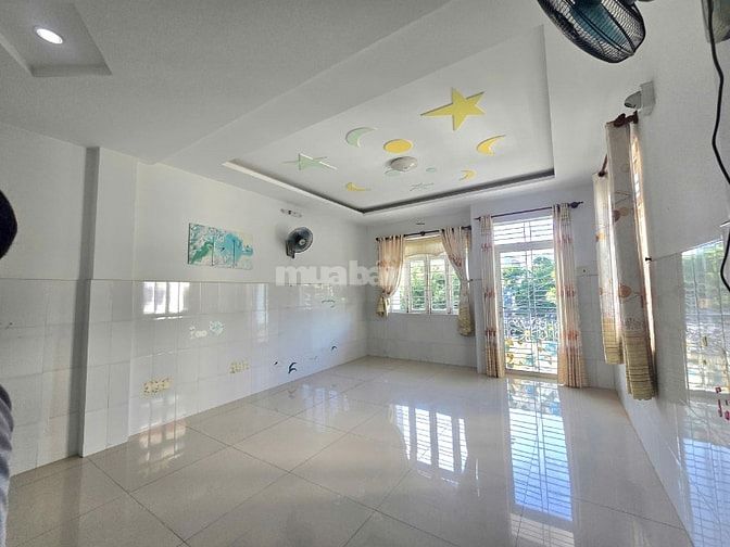 Bán Căn GÓC 2 Mặt hẻm CÔNG VIÊN đường GÒ Dầu. DT 4.5x17- ĐÚc 4 Tấm