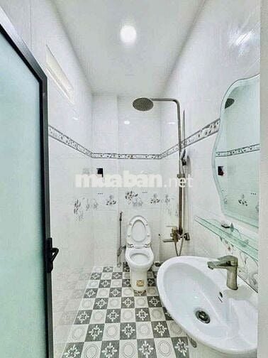 NHÀ NGUYÊN CĂN 70M2_2PN_FULL NỘI THẤT NẰM NGAY THỐNG NHẤT