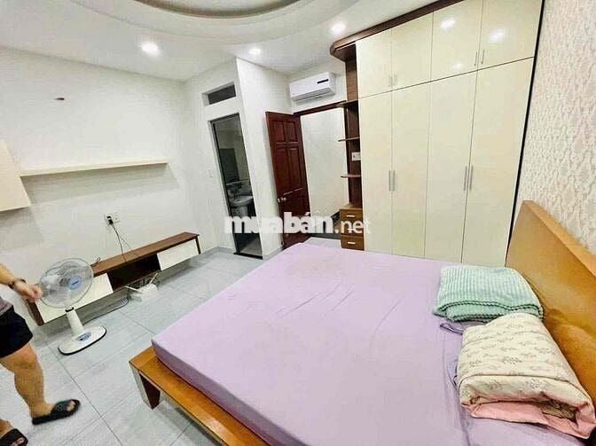 cho thuê nhà 380 phạm văn chiêu (4x16) lửng , 2 lầu , 5pn , 6wc