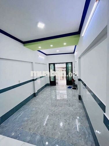 Bán nhà đẹp Âu Dương Lân nở hậu ngang 4m, hẻm xe hơi thông, hoàn công