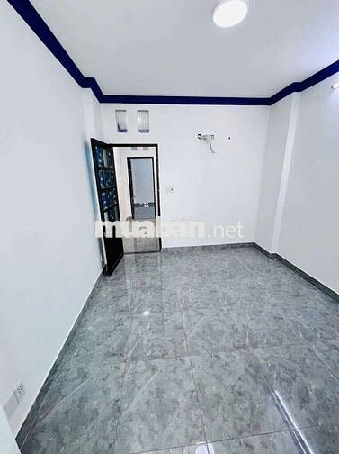Bán nhà đẹp Âu Dương Lân nở hậu ngang 4m, hẻm xe hơi thông, hoàn công