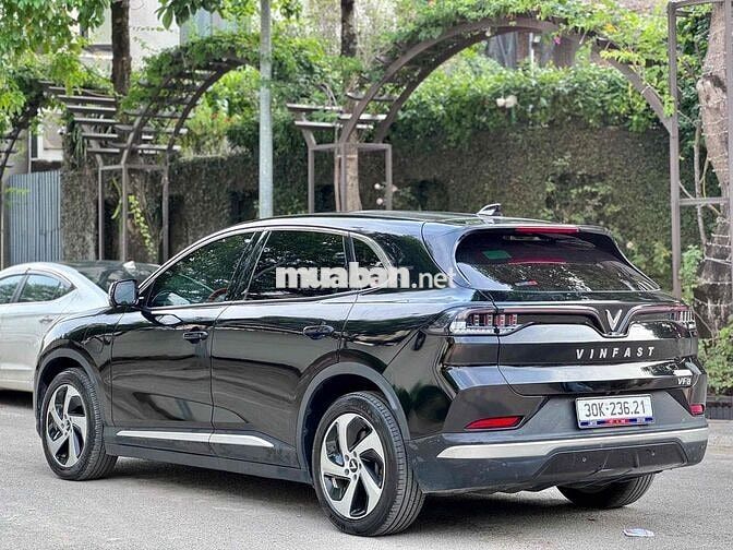 Vinfast VF8 Eco AWD 2023 Đen