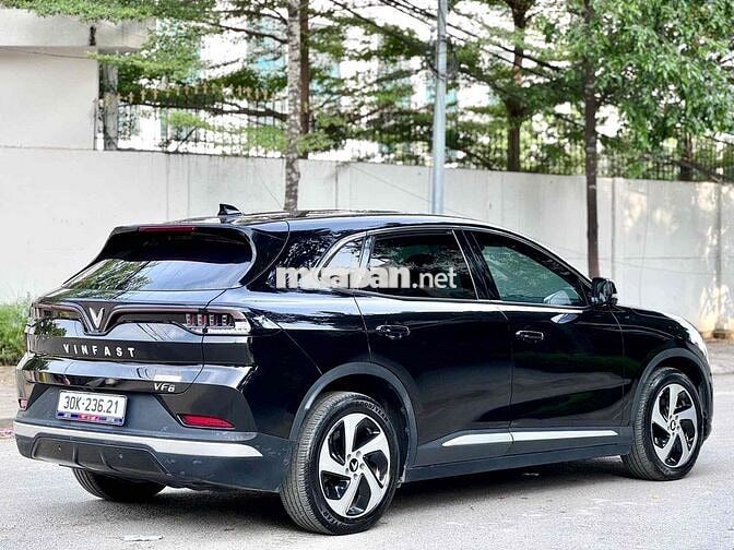 Vinfast VF8 Eco AWD 2023 Đen