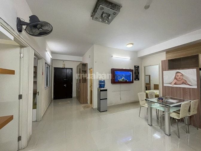 Giá 11tr cho căn 81m2, 2p ngủ có nội thất- C/c Carillon 1- Tân Bình