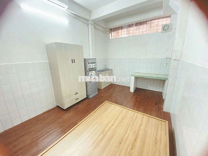 Phòng trung tâm ngay vòng xoay CTDC, BV Bình Dân, Vincom 3/2