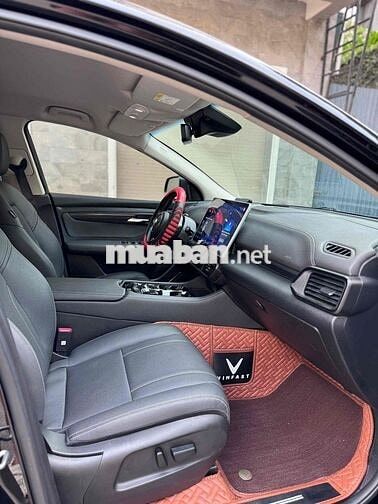 Vinfast VF8 Eco AWD 2023 Đen