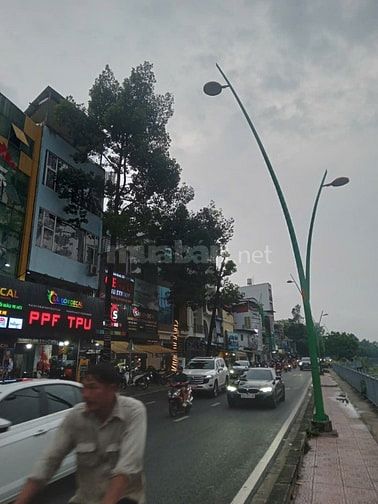Bán nhà mặt tiền  Quận 3 giá rẻ