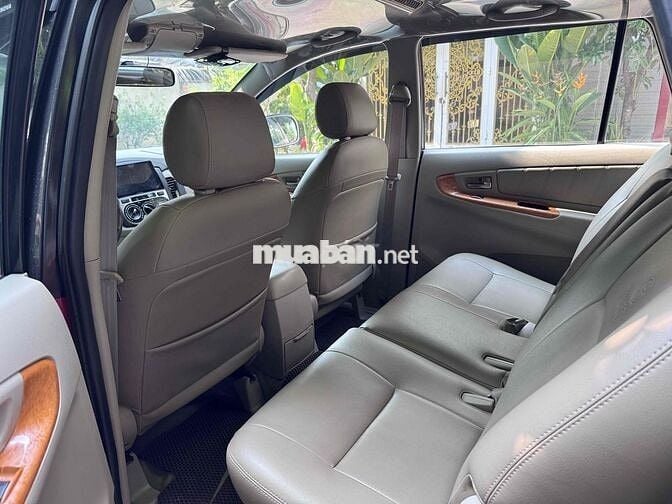 Toyota Innova V số Tự động BSTP zin đẹp