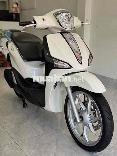 Piaggio Liberty iGet ABS Trắng Tự động