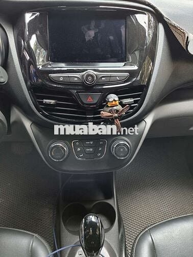 VinFast Fadil Premium 2021 Trắng đi hơn 3v