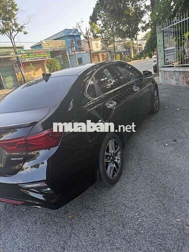 Kia Cerato 5 chỗ màu Đen