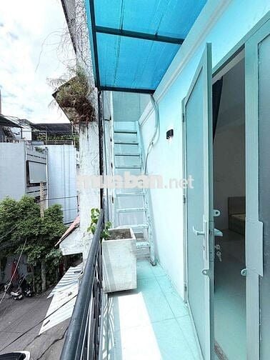 Căn hộ 7tr3 ban công tách bếp, Sân vườn, máy giặc/Sấy riêng.
