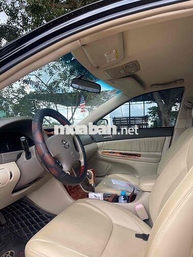 Toyota Camry Da cao cấp 5 chỗ