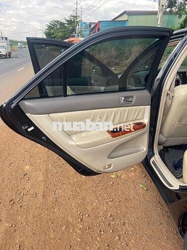 Toyota Camry Da cao cấp 5 chỗ