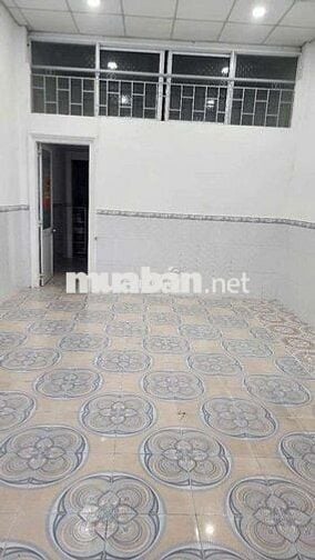 cho thuê nhà gần chợ chó 4×18 2 pn giá 6tr