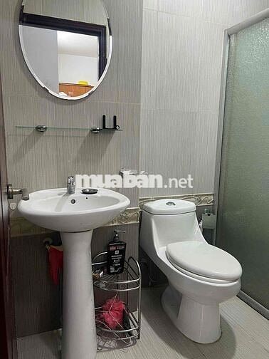 Cho thuê căn hộ chung cư  Sacomreal 584 Tân Phú