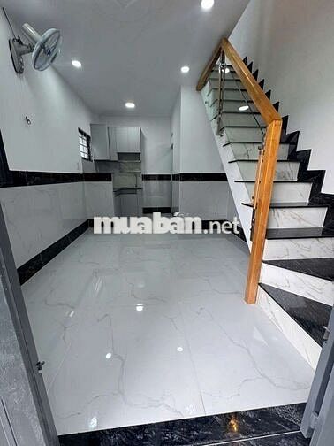 NHÀ 1 TRỆT 1 LẦU ￼3.3×6m HIỆP THÀNH 17