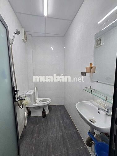 Cho thuê 2pn Lạc Long Quân, full nội thất. Giá 8tr