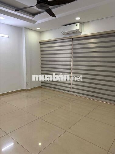 Nhà cho thuê 3,5 tấm. Dt 5*10, gồm 4pn và 3 tollet. Hẻm xe tải kd