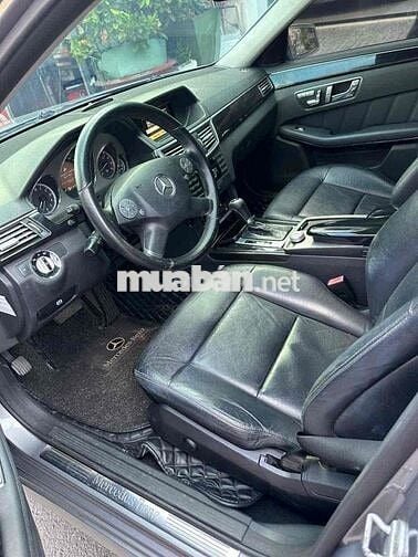 Mercedes-Benz E250 Xăng 1.8L Xám rin 100%