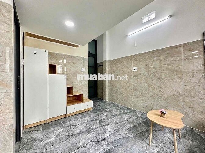 Căn Hộ Duplex Siêu thoáng mát - Rộng 35m2 - Ngay Sân Bay - CV Gia Đinh